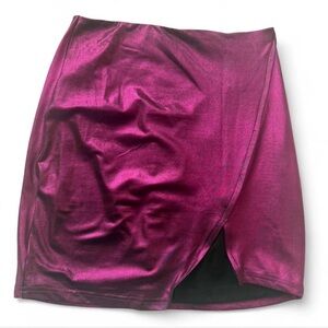Superdown Metallic Magenta Mini Skirt | Size: XS | High-Waist Asymmetrical Slit